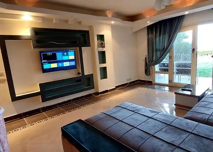 Villa Front In La Sirena - Unit M11 *