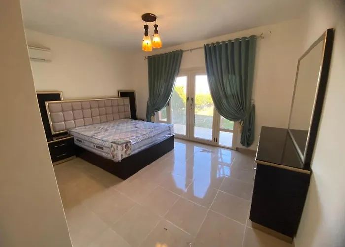 Front In La Sirena - Unit M11 Ain Sukhna