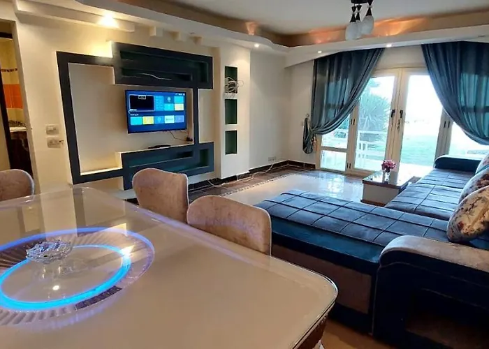 Front In La Sirena - Unit M11 *