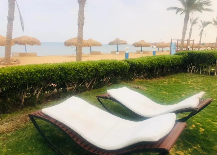 Villa Front In La Sirena - Unit M11 *